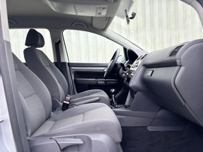 VOLKSWAGEN TOURAN RESTYL 1.9 TDI 105 CONFORTLINE 7 PLACES 2009