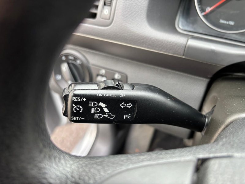 VOLKSWAGEN TOURAN RESTYL 1.9 TDI 105 CONFORTLINE 7 PLACES 2009