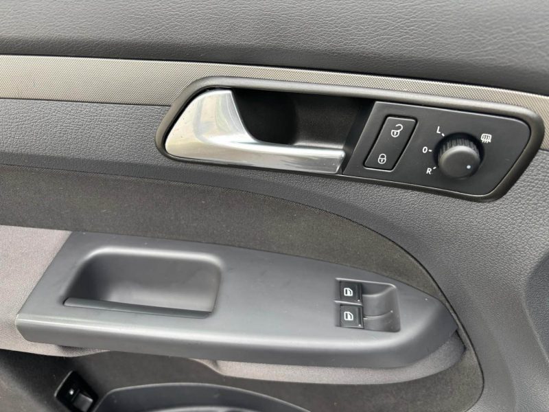 VOLKSWAGEN TOURAN RESTYL 1.9 TDI 105 CONFORTLINE 7 PLACES 2009