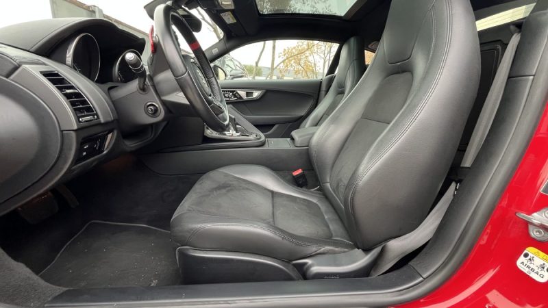 JAGUAR F-TYPE COUPÉ 3.0 V6 S 380CV BOITE ZF8 F1 