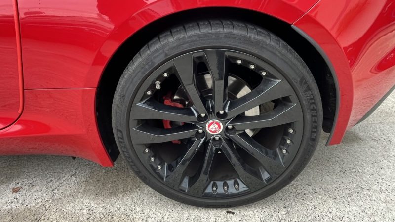 JAGUAR F-TYPE COUPÉ 3.0 V6 S 380CV BOITE ZF8 F1 