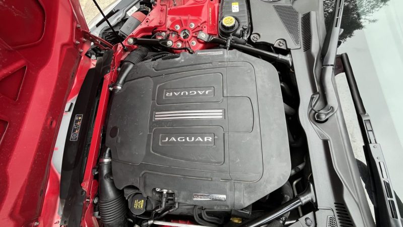 JAGUAR F-TYPE COUPÉ 3.0 V6 S 380CV BOITE ZF8 F1 