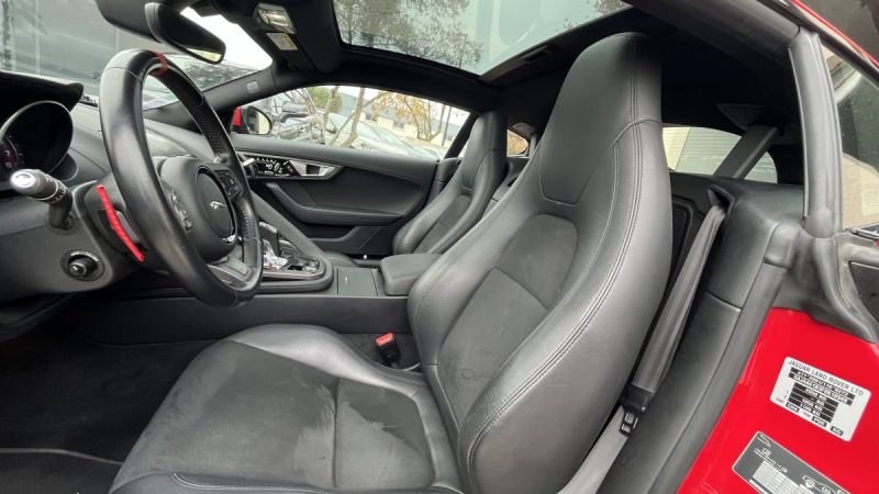 JAGUAR F-TYPE COUPÉ 3.0 V6 S 380CV BOITE ZF8 F1 