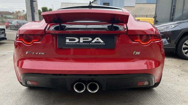 JAGUAR F-TYPE COUPÉ 3.0 V6 S 380CV BOITE ZF8 F1 