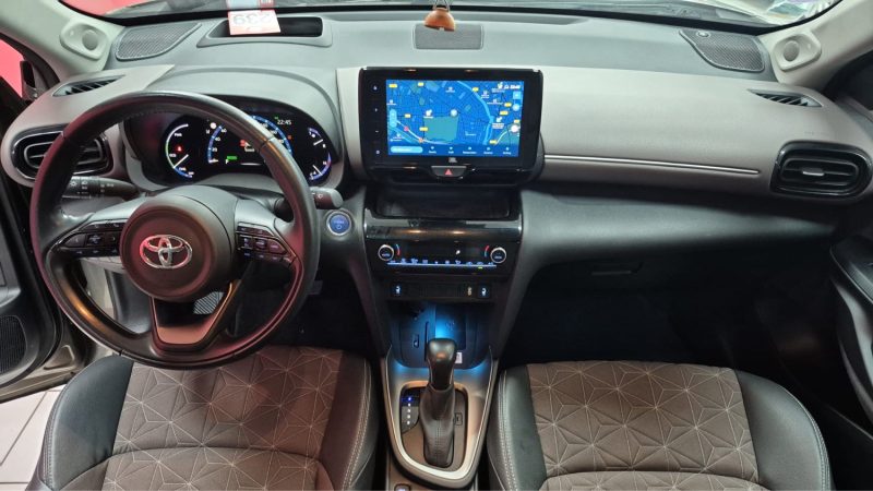 TOYOTA YARIS CROSS SUV 116cv COLLECTION TOIT PANORAMIQUE/1 ERE MAIN/TVA RECUPERABLE