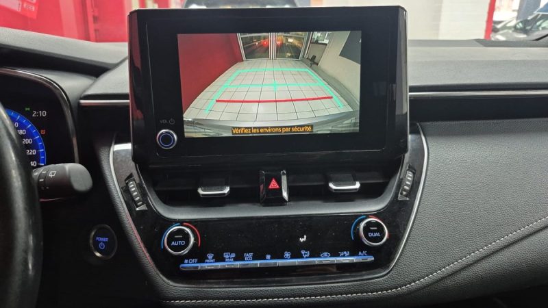 TOYOTA COROLLA TOURING SPORTS 122cv DYNAMIC BUSINESS/1 ERE MAIN/TVA RECUPERABLE