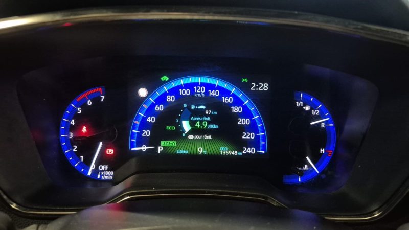 TOYOTA COROLLA TOURING SPORTS 122cv DYNAMIC BUSINESS/1 ERE MAIN/TVA RECUPERABLE