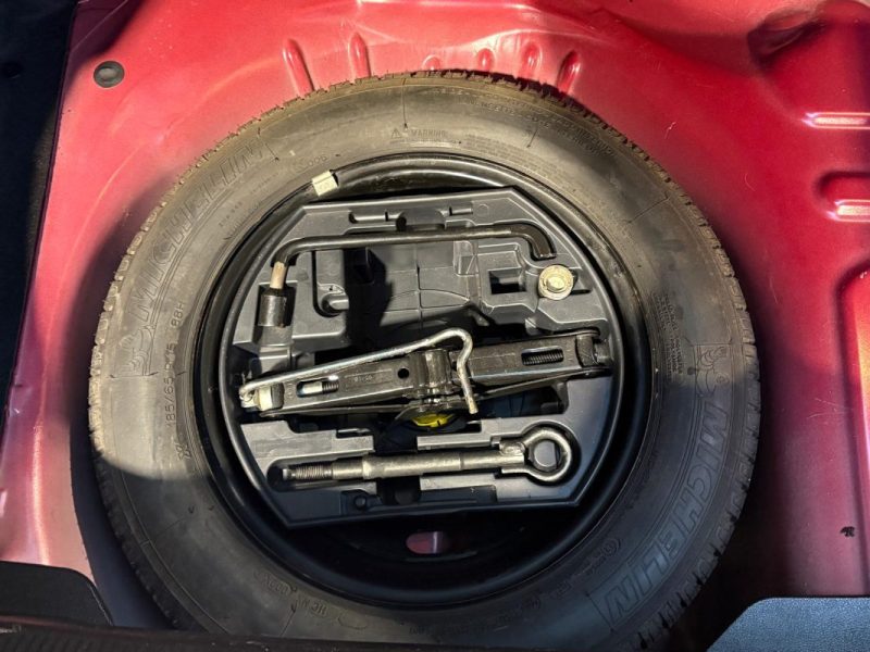 Peugeot 207 1.6 HDi 90ch 🚗 5P 🚪 Climatisation ❄️ Radar recul 🔊 Reprise 🔄