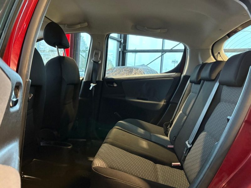 Peugeot 207 1.6 HDi 90ch 🚗 5P 🚪 Climatisation ❄️ Radar recul 🔊 Reprise 🔄
