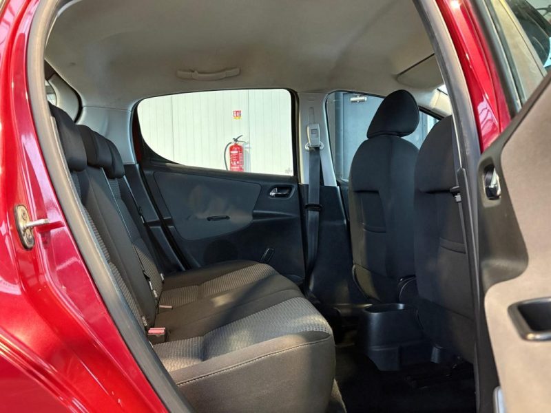 Peugeot 207 1.6 HDi 90ch 🚗 5P 🚪 Climatisation ❄️ Radar recul 🔊 Reprise 🔄