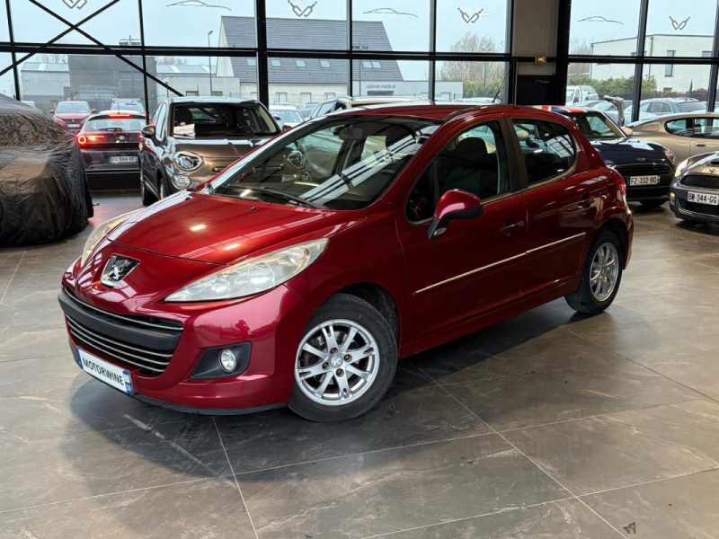 Peugeot 207 1.6 HDi 90ch 🚗 5P 🚪 Climatisation ❄️ Radar recul 🔊 Reprise 🔄