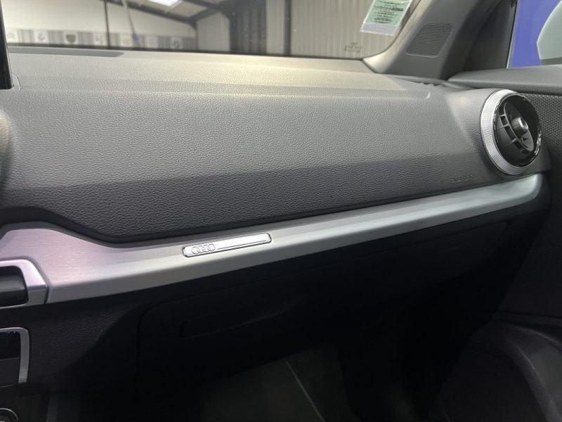 Audi Q2 30 TDI 116CH S-Line S Tronic 7 | 54 000 KM | Entretien Audi | Cockpit