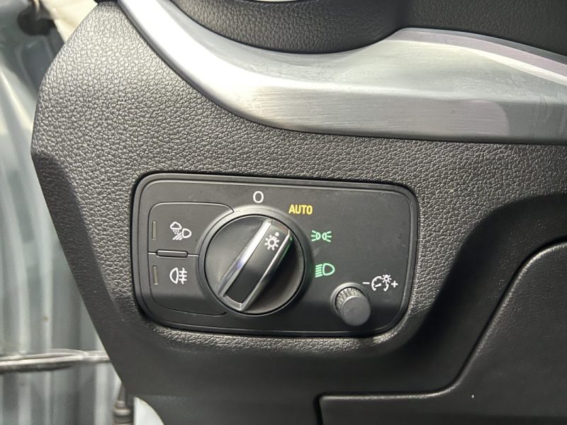 Audi Q2 30 TDI 116CH S-Line S Tronic 7 | 54 000 KM | Entretien Audi | Cockpit