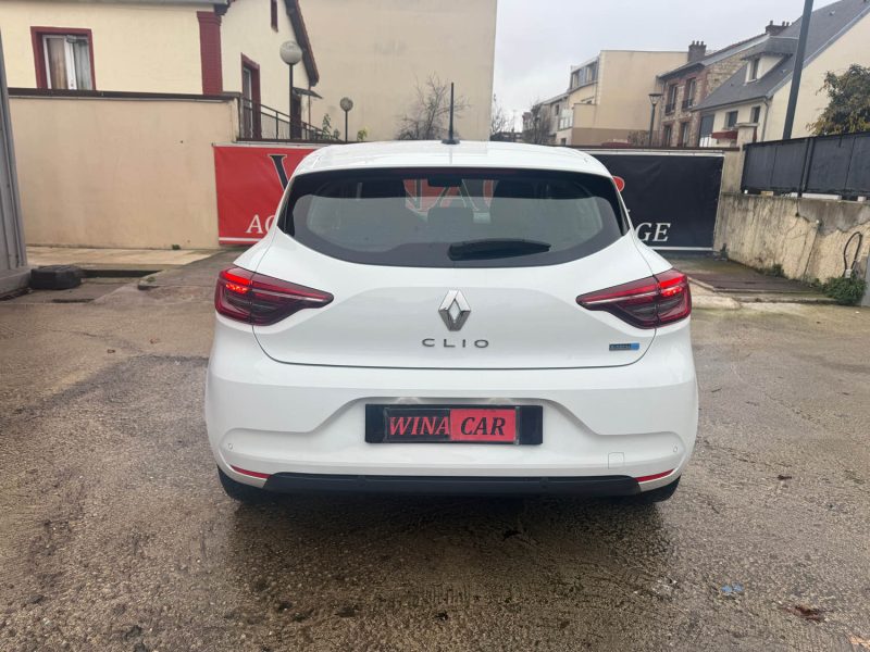 RENAULT CLIO 5 1.6 E-TECH FULL HYBRID 145CH EQUILIBRE 2022