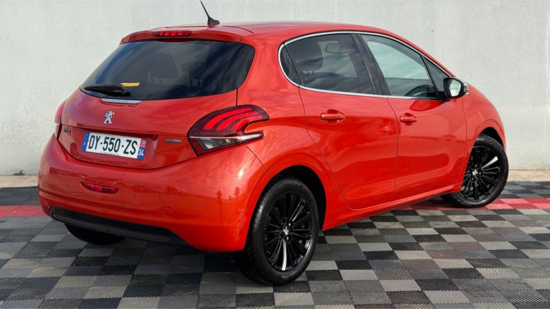 PEUGEOT 208 1.2 TECH EDITION 110 CH ALLURE S&S 5P 2016