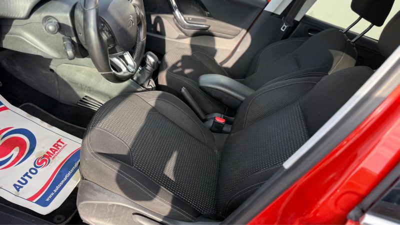 PEUGEOT 208 1.2 TECH EDITION 110 CH ALLURE S&S 5P 2016