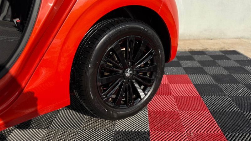 PEUGEOT 208 1.2 TECH EDITION 110 CH ALLURE S&S 5P 2016