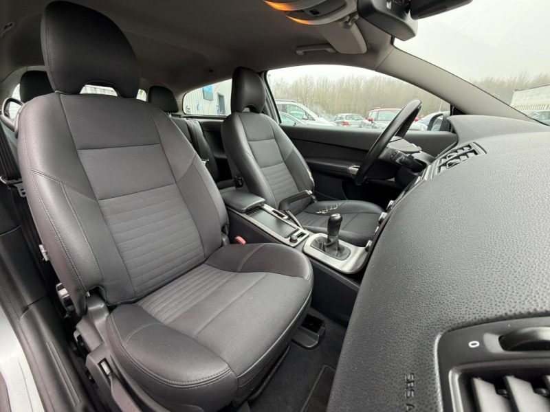 VOLVO C30 1.6D 109 CV GARANTIE 12 MOIS