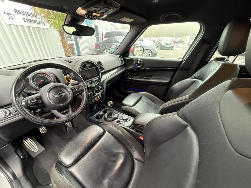 MINI COUNTRYMAN JOHN COOPER WORKS ALL 4 2.0i 231CH