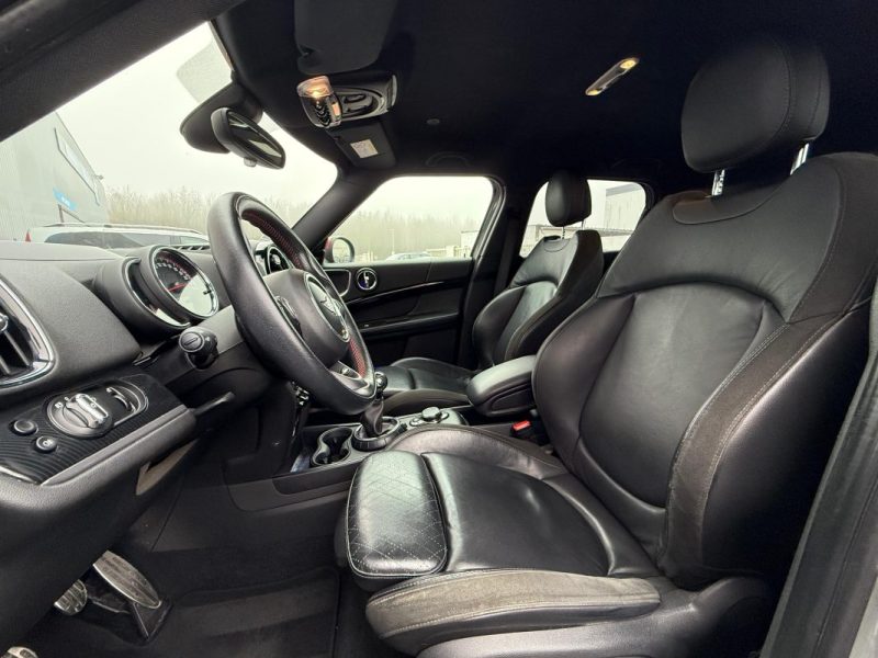 MINI COUNTRYMAN JOHN COOPER WORKS ALL 4 2.0i 231CH