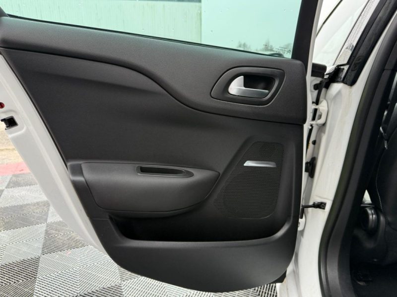 CITROEN DS4 1.6 E-HDI 115CV SOCHIC GARANTIE 12 MOIS 