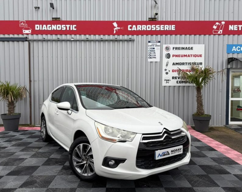 CITROEN DS4 1.6 E-HDI 115CV SOCHIC GARANTIE 12 MOIS 