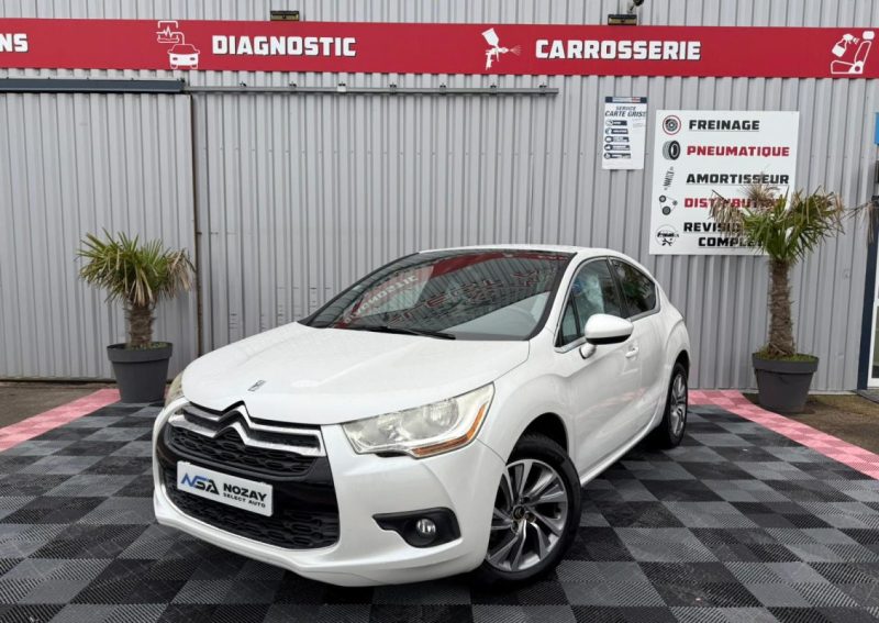 CITROEN DS4 1.6 E-HDI 115CV SOCHIC GARANTIE 12 MOIS 