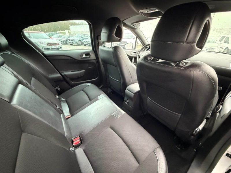CITROEN DS4 1.6 E-HDI 115CV SOCHIC GARANTIE 12 MOIS 