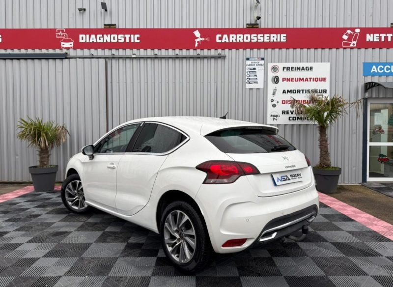 CITROEN DS4 1.6 E-HDI 115CV SOCHIC GARANTIE 12 MOIS 