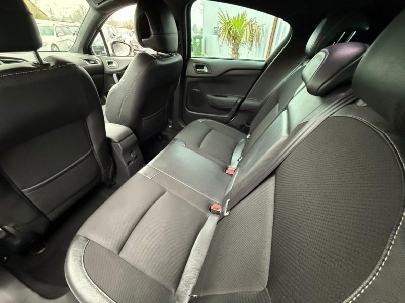 CITROEN DS4 1.6 E-HDI 115CV SOCHIC GARANTIE 12 MOIS 