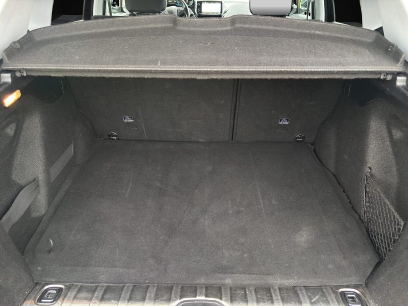 PEUGEOT 2008 1.5 BLUEHDI 100 cv Allure