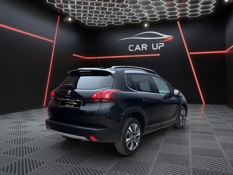 PEUGEOT 2008 1.5 BLUEHDI 100 cv Allure