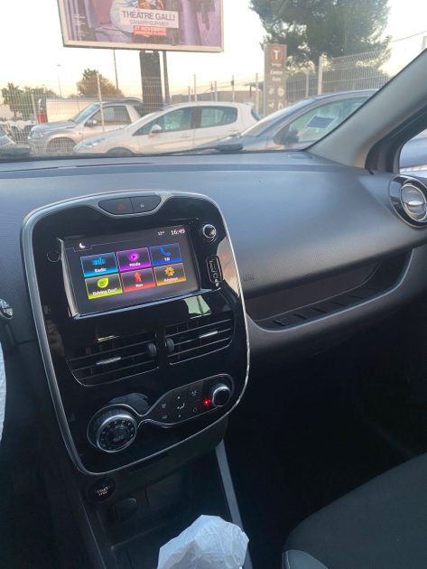 RENAULT CLIO IV 0.9 TCE 90CH LIMITED EURO6 2015