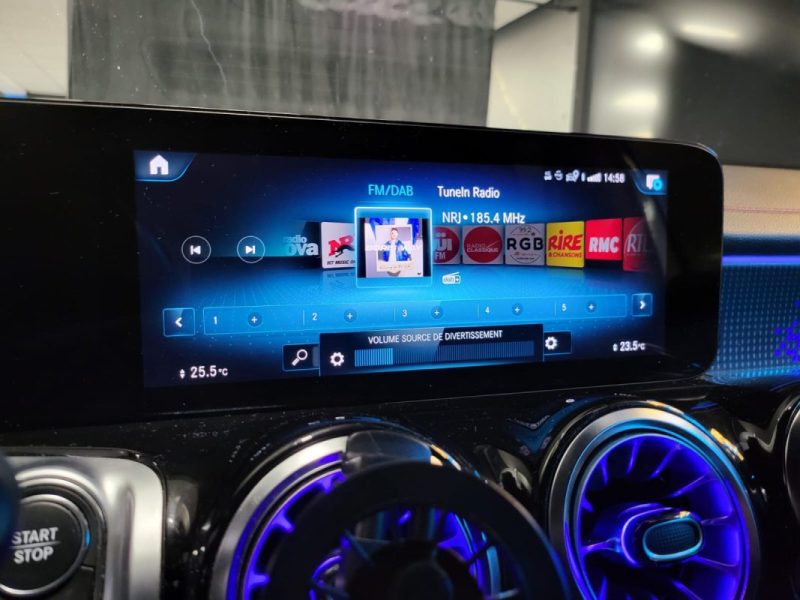 MERCEDES EQB 350 292ch AMG Line 4Matic / SIEGES ELECTRIQUES CHAUFFANTS / APPLE CARPLAY / BURMESTER