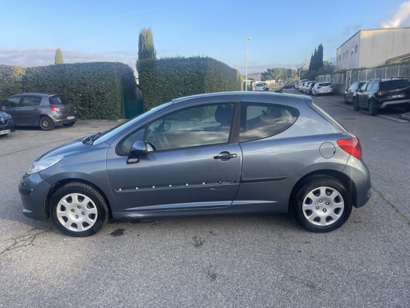 PEUGEOT 207 1.4i 75CV URBAN PREMIERE MAIN CT OK GARANTIE 