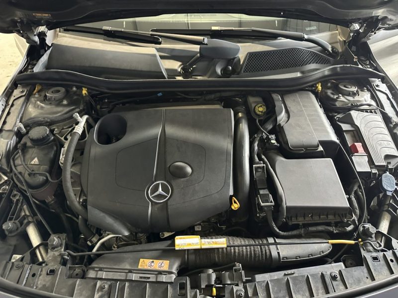 MERCEDES-BENZ GLA  220 d 2.2 7G-DCT X156 PHASE 2 FASCINATION AMG / CAR PLAY / TOIT OUVRANT / 2017