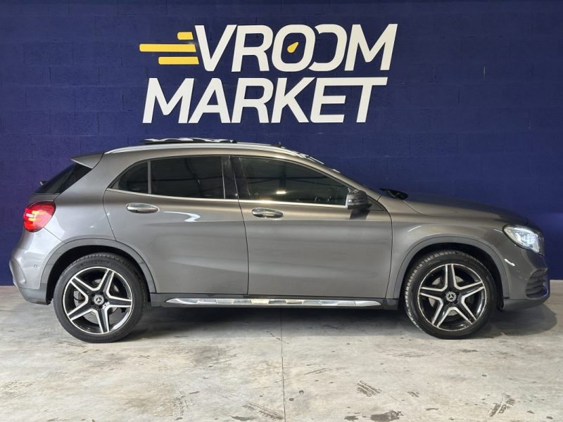 MERCEDES-BENZ GLA  220 d 2.2 7G-DCT X156 PHASE 2 FASCINATION AMG / CAR PLAY / TOIT OUVRANT / 2017