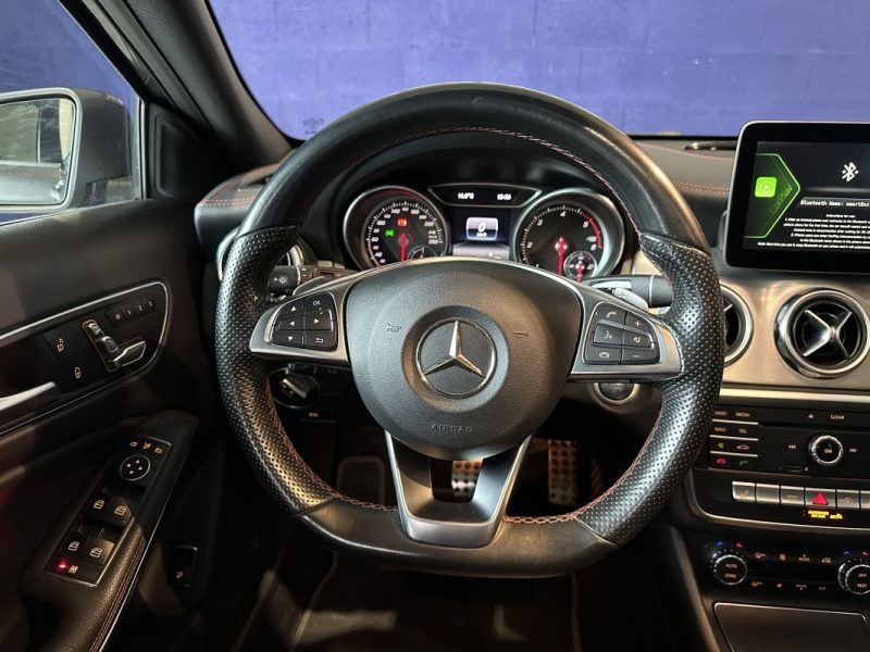MERCEDES-BENZ GLA  220 d 2.2 7G-DCT X156 PHASE 2 FASCINATION AMG / CAR PLAY / TOIT OUVRANT / 2017