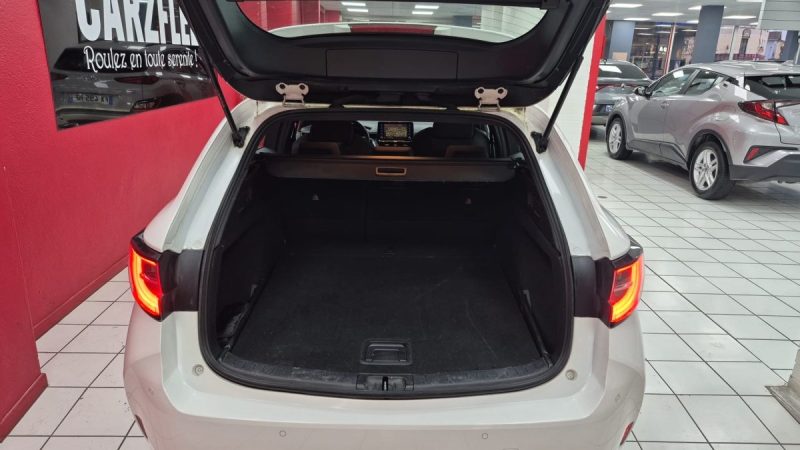 TOYOTA COROLLA TOURING SPORTS 122cv DYNAMIC BUSINESS/1 ERE MAIN/TVA RECUPERABLE