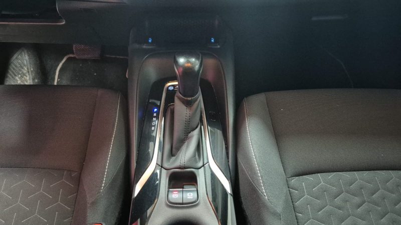 TOYOTA COROLLA TOURING SPORTS 122cv DYNAMIC BUSINESS/1 ERE MAIN/TVA RECUPERABLE