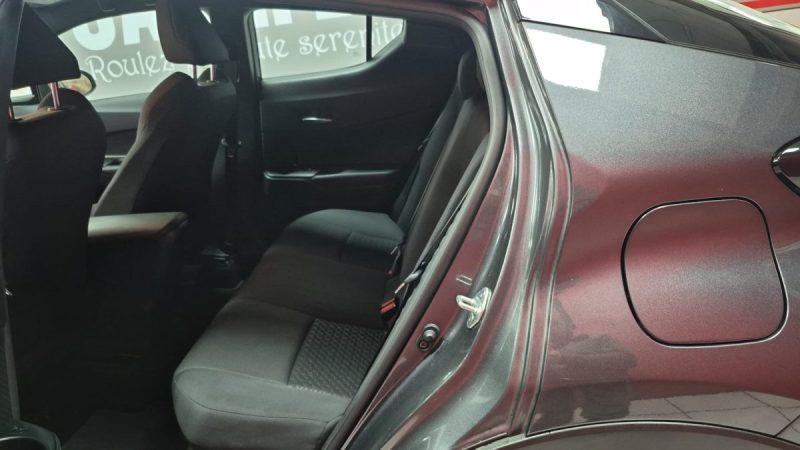 TOYOTA C-HR PHASE 2 DYNAMIC BUSINESS 122cv 2022/1 ERE MAIN/TVA RECUPERABLE