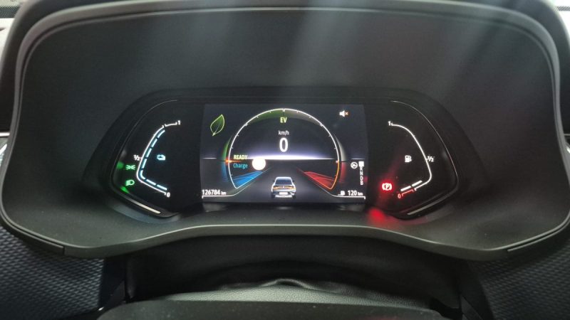 RENAULT ARKANA BUSINESS 1,6 E-TECH HYBRIDES 145cv/1 ERE MAIN/TVA RECUPERABLE