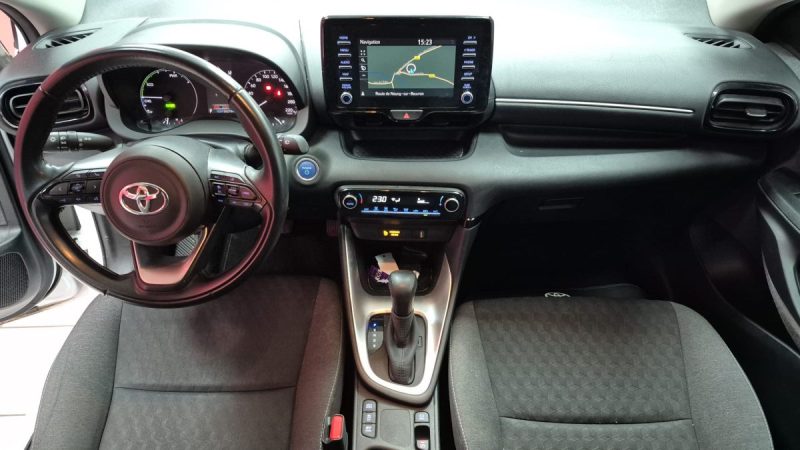 TOYOTA YARIS BERLINE 116cv FRANCE BUSINESS/1 ERE MAIN/TVA RECUPERABLE