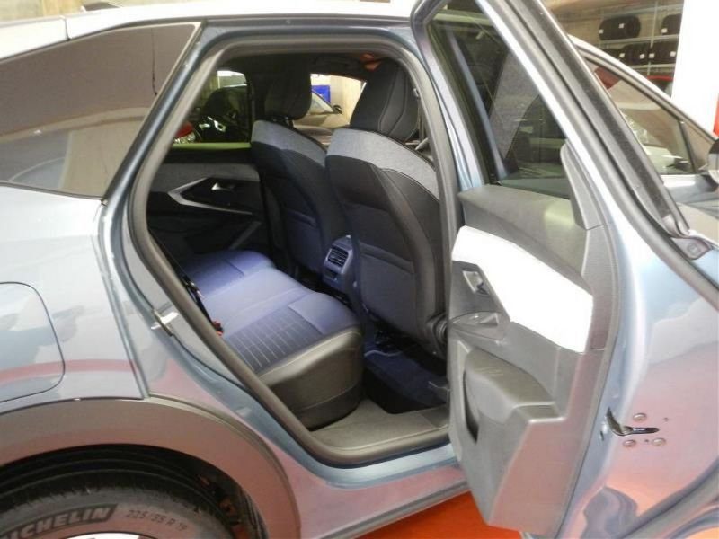 Peugeot 3008 (Nouveau) 1.2i Hybrid 136 Allure e-DCS6 PackNav21 Radar Ar Camera