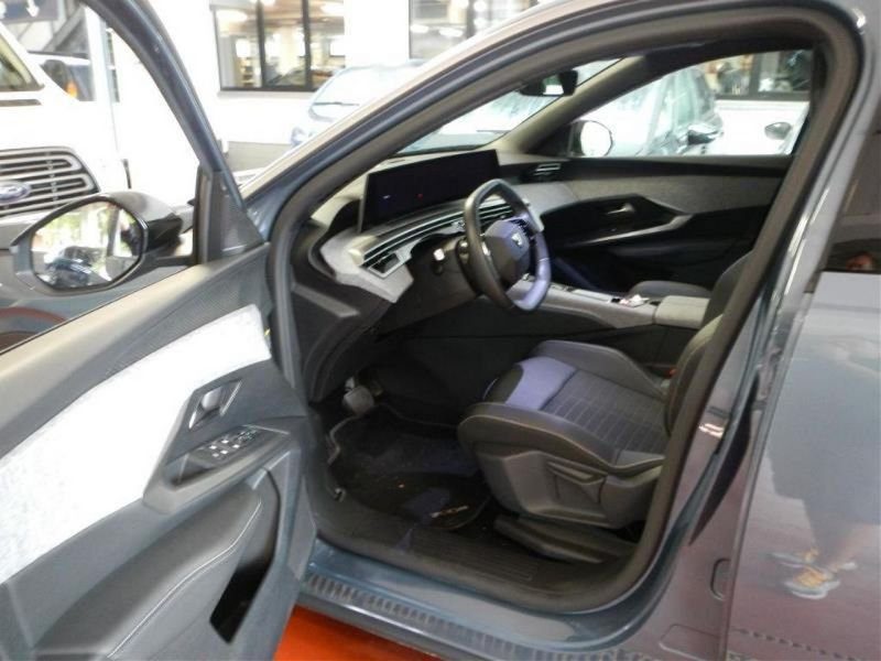 Peugeot 3008 (Nouveau) 1.2i Hybrid 136 Allure e-DCS6 PackNav21 Radar Ar Camera