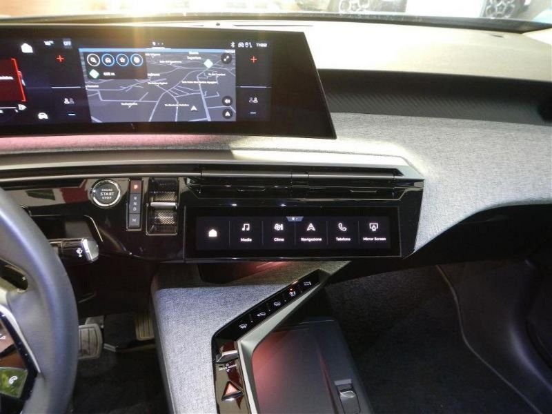 Peugeot 3008 (Nouveau) 1.2i Hybrid 136 Allure e-DCS6 PackNav21 Radar Ar Camera