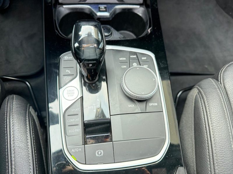 B.M.W. SERIE 1 F 118 DA 150CH  Pack M