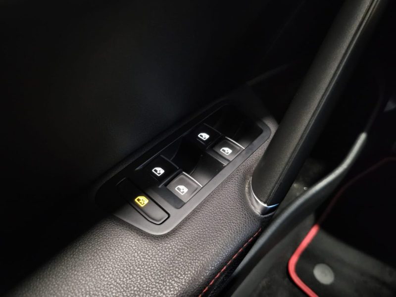 VOLKSWAGEN GOLF VII GTI PERFORMANCE DSG7 2.0 TSI 245CH 