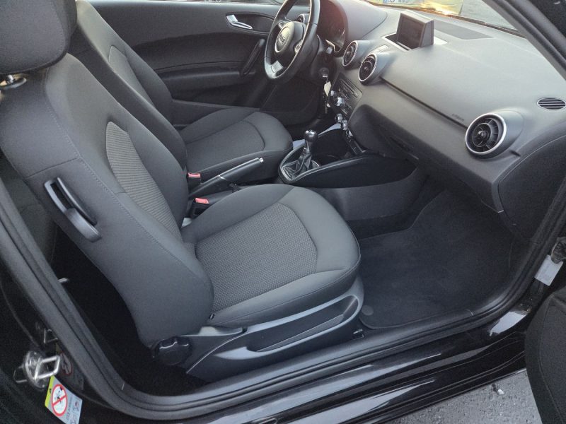 AUDI A1 TFSI 86CV ATTRACTION 2014 105000 km 