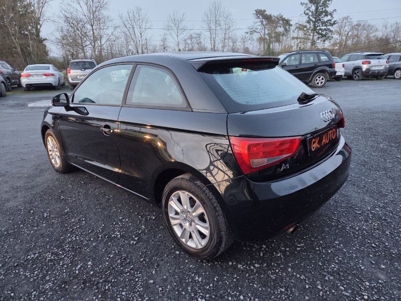 AUDI A1 TFSI 86CV ATTRACTION 2014 105000 km 